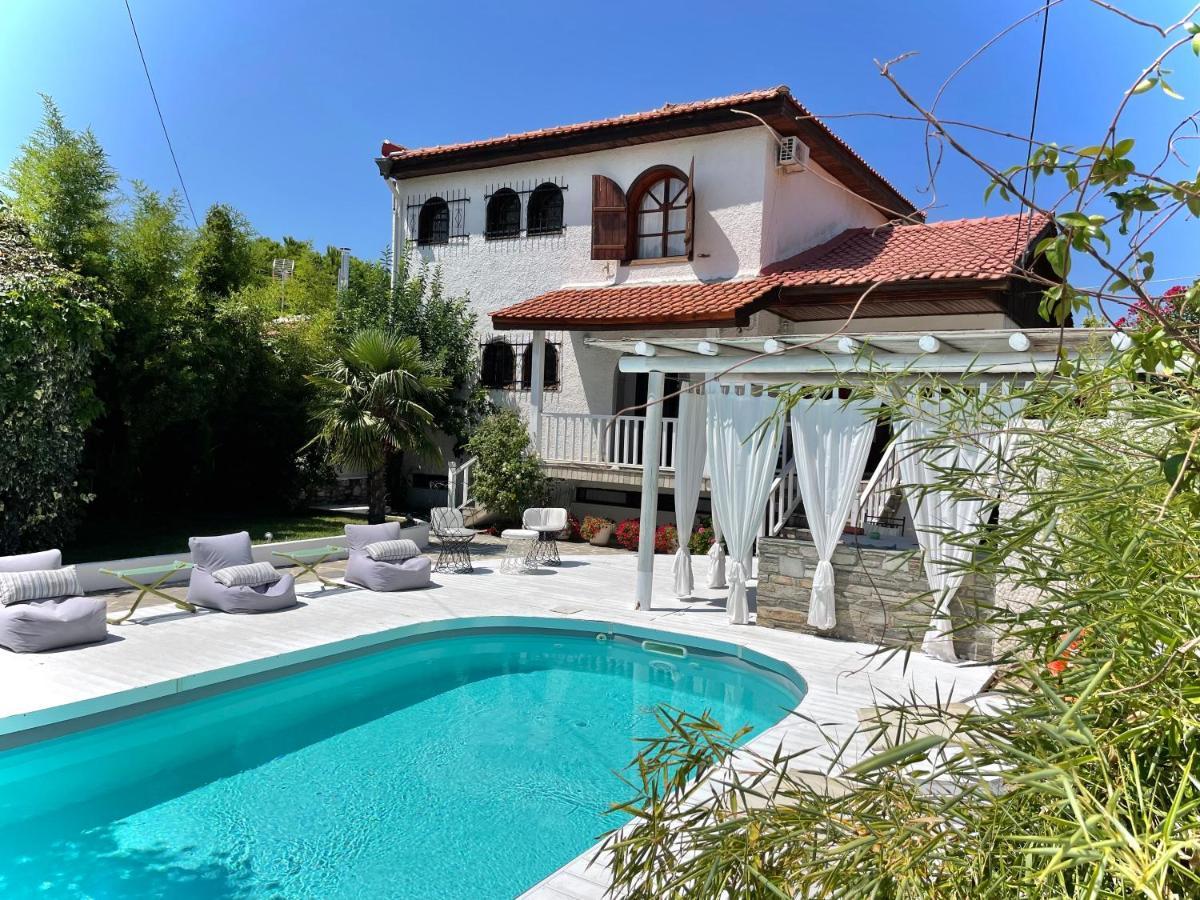 Byblos Mare-The Exclusive Beach Front Villa Skala Sotiros Exterior photo