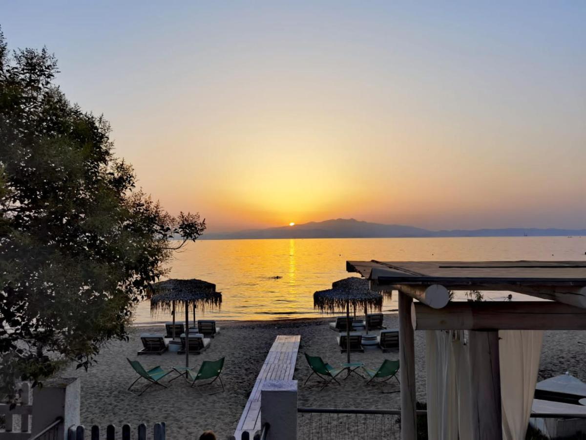 Byblos Mare-The Exclusive Beach Front Villa Skala Sotiros Exterior photo